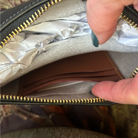 Authentic COACH 1941 Glovetanned Leather turnlock zip closure Crosby/Clu… - Picture 11 of 16